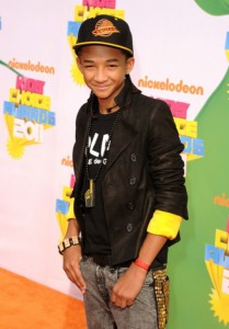 2011-kids-choice-awards-orange-carpet-22.jpg